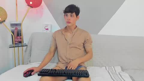 loganoficialx online show from 01/10/25, 07:46