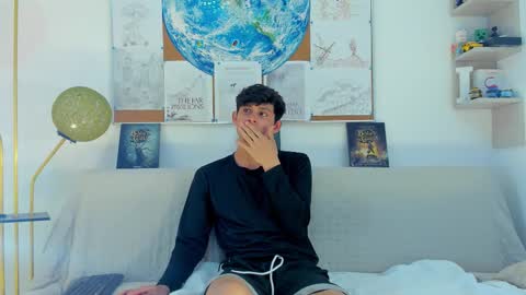 loganoficialx online show from 02/01/26, 05:11