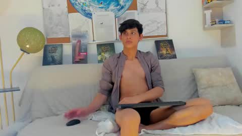 loganoficialx online show from 02/15/26, 07:54