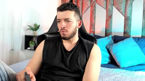 Snapshot of loganwolfjs chatting on 02/28/26, 04:13 Logan Wolf online show from 02/28/26, 04:13