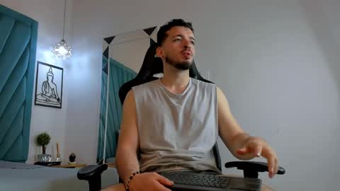 Logan Wolf online show from 04/04/26, 01:52