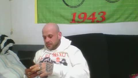 Snapshot of lokitospain chatting on 03/15/26, 07:31 PollonSpanish37 online show from 03/15/26, 07:31