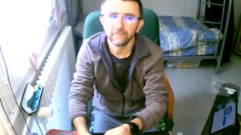 Snapshot of lokoum39 chatting on 12/09/24, 08:55 lokoum39 online show from 12/09/24, 08:55