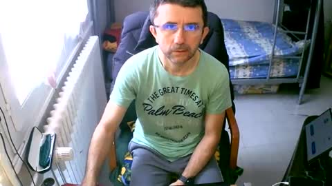 Snapshot of lokoum39 chatting on 01/04/25, 09:32 lokoum39 online show from 01/04/25, 09:32