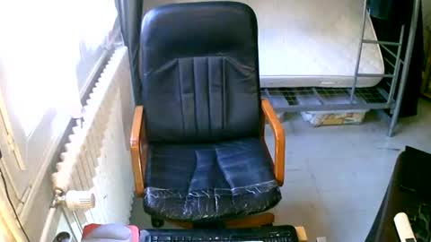 Snapshot of lokoum39 chatting on 01/14/25, 11:53 lokoum39 online show from 01/14/25, 11:53