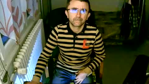 Snapshot of lokoum39 chatting on 02/21/25, 05:42 lokoum39 online show from 02/21/25, 05:42