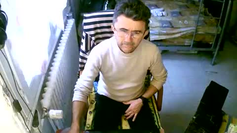 lokoum39 online show from 11/24/25, 12:05