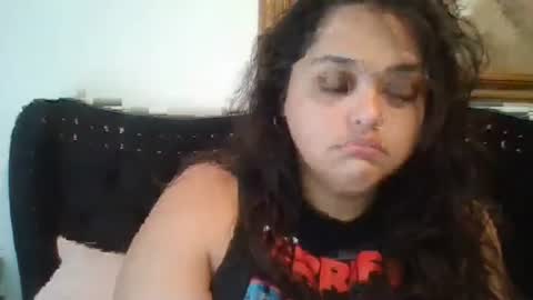 Snapshot of lola242327 chatting on 07/19/26, 09:29 lola242327 online show from 07/19/26, 09:29