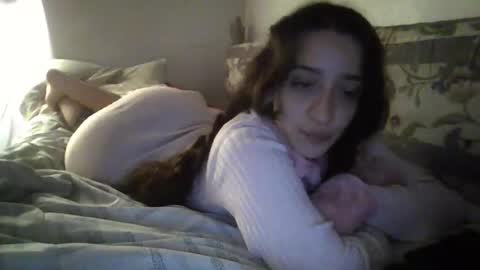 JOYA online show from 10/31/25, 02:34