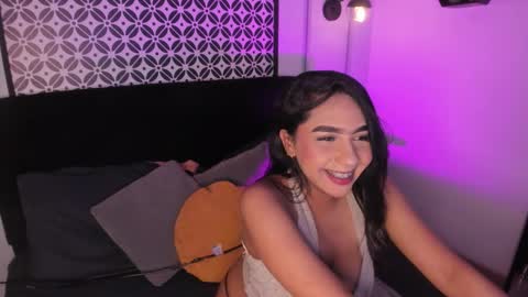 Lola online show from 03/18/26, 01:03