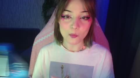 lola online show from 02/02/25, 10:02