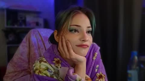 lola online show from 12/18/25, 03:51