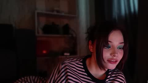 lola online show from 03/24/26, 07:57