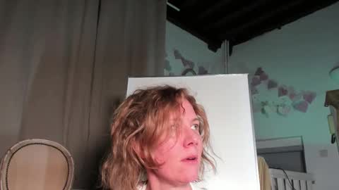 lola_belgium online show from 02/20/25, 08:47