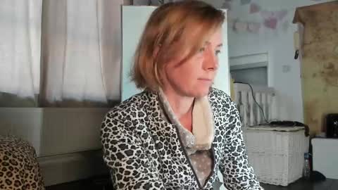 lola_belgium online show from 03/09/25, 02:54