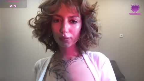 Snapshot of lola_boooo chatting on 03/01/26, 08:44 lola_boooo online show from 03/01/26, 08:44