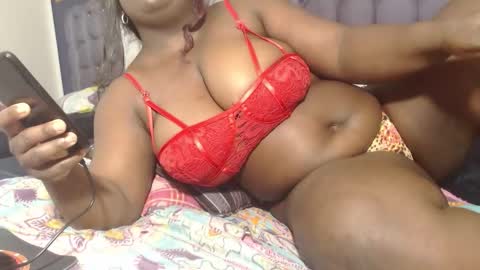 lola_honney online show from 11/08/25, 02:50