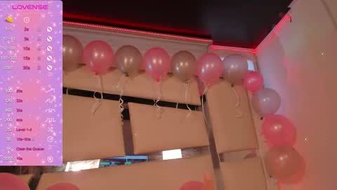 lola_js online show from 10/10/25, 09:14