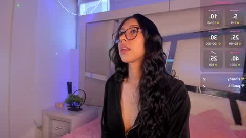 lola_js online show from 11/25/25, 08:53