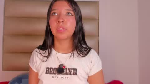 lola_js online show from 04/16/26, 10:01