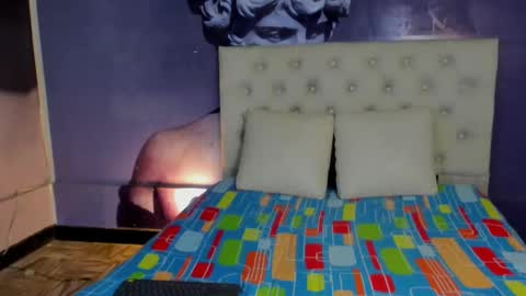 lola red online show from 02/13/25, 02:12