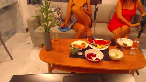 Lola online show from 01/18/26, 01:37