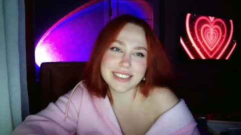 LolaaMint  online show from 04/19/26, 06:10