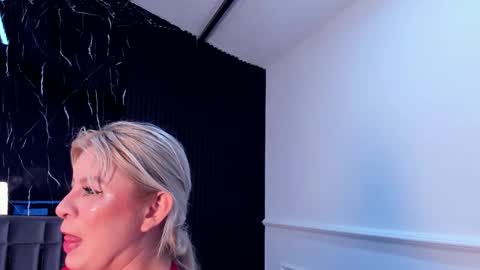 Lola Angel online show from 09/22/25, 07:49