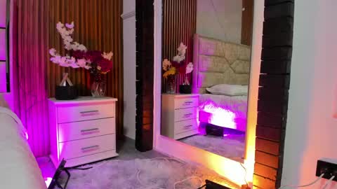 Lola Angel online show from 03/27/26, 07:57