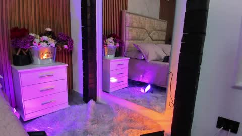 Lola Angel online show from 04/13/26, 08:03