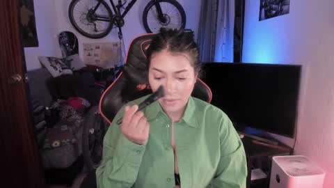 lolaasmith_21 online show from 03/23/26, 08:24