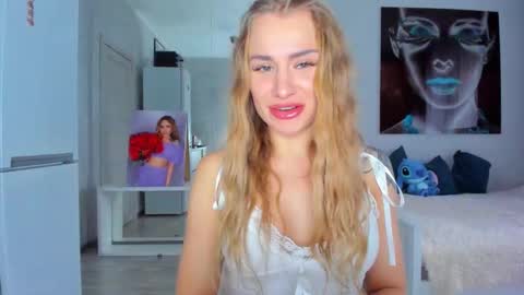 lolabani675452 online show from 10/14/25, 10:16