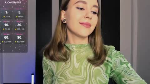 Lola3 online show from 02/26/25, 06:54