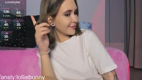 Lola3 online show from 10/10/25, 08:41