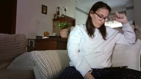 Snapshot of lolahueso chatting on 02/09/26, 09:02 LOLA HUESO y ERIC online show from 02/09/26, 09:02