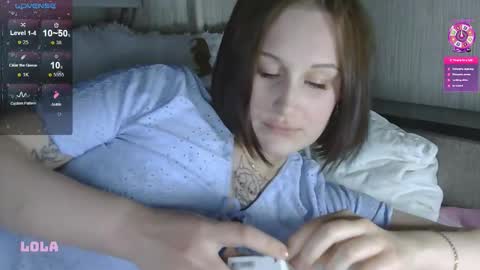 Snapshot of lolalibellule chatting on 10/16/25, 11:28 Lola online show from 10/16/25, 11:28