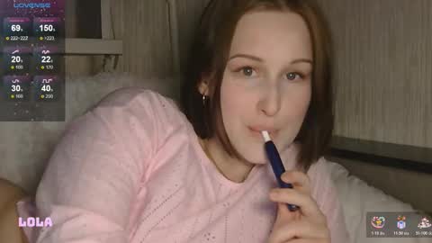 Snapshot of lolalibellule chatting on 10/21/25, 11:05 Lola online show from 10/21/25, 11:05