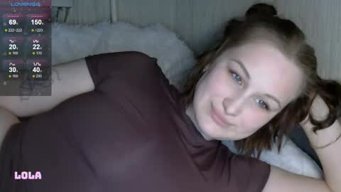 Snapshot of lolalibellule chatting on 10/27/25, 10:47 Lola online show from 10/27/25, 10:47