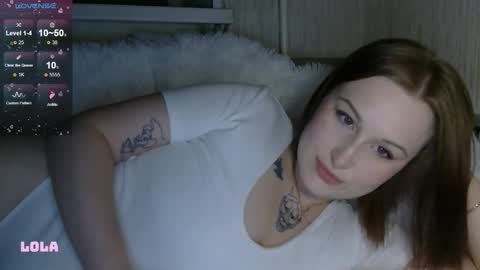 Snapshot of lolalibellule chatting on 10/29/25, 06:31 Lola online show from 10/29/25, 06:31