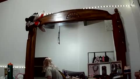 Lola Lixx online show from 02/25/26, 03:38