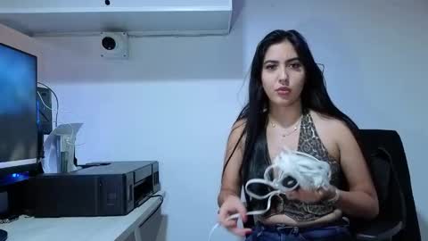 lolalola_12 online show from 10/14/25, 12:00