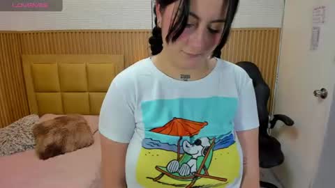 Snapshot of lolamaxi chatting on 06/16/26, 04:04 LOLA online show from 06/16/26, 04:04