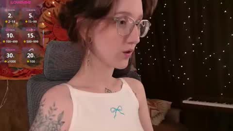 Snapshot of lolami_ chatting on 06/24/26, 07:29 lolami_ online show from 06/24/26, 07:29