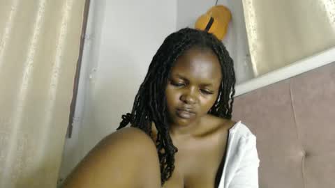 lolamia7 online show from 11/27/25, 06:43