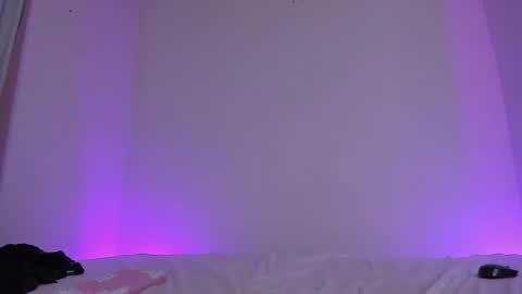 Lola online show from 02/07/25, 01:58