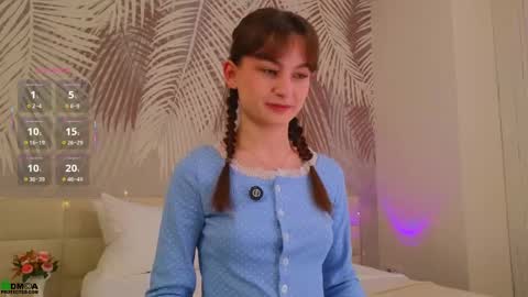 Lola online show from 04/12/26, 01:43