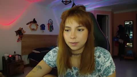 Snapshot of lolaverse chatting on 09/10/25, 03:01 Lola doll online show from 09/10/25, 03:01