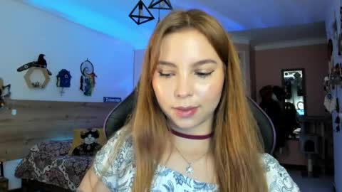 Snapshot of lolaverse chatting on 06/09/26, 06:52 Lola doll online show from 06/09/26, 06:52