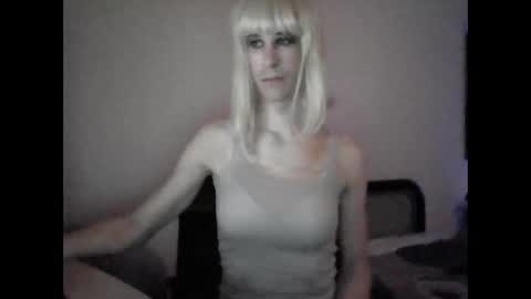 Snapshot of lolax69x chatting on 04/08/26, 09:26 Lola online show from 04/08/26, 09:26