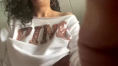 lolaxo4u87 online show from 02/22/26, 02:37